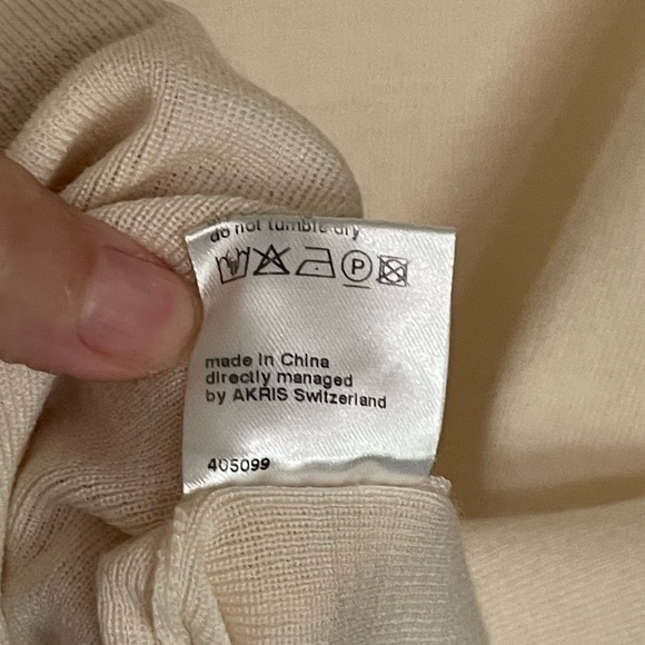 AKRIS PUNTO Essentials Collection Scoop neck Sleeveless 100% Wool Switzerland 6 - Picture 7 of 8